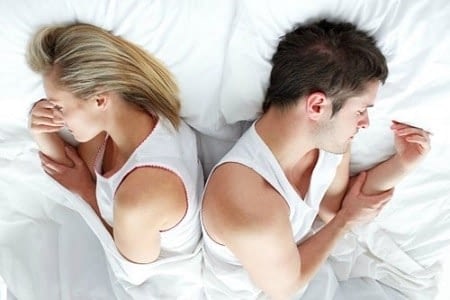 Женщина и мужчина в постели