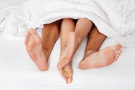 Мужские и женские ноги